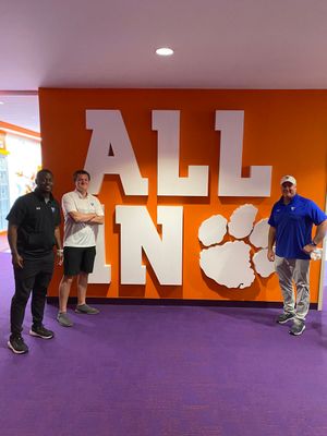 Image post by @CoachSElliott on Twitter