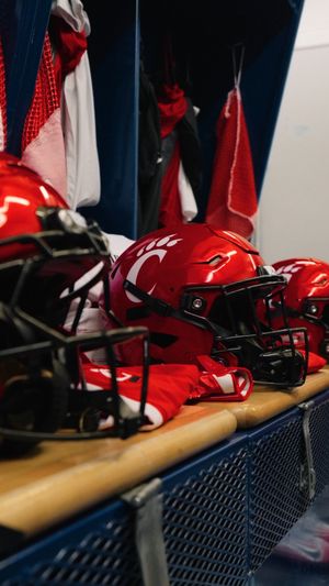 Video post by @gobearcatsfb on Instagram
