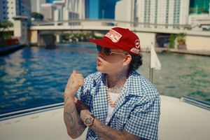 Image post by @alexlaymedia on Instagram