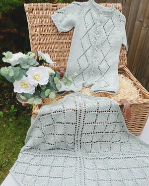 Image post by @elizabethshirleylondon on Instagram