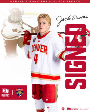 Image post by @du_hockey on Instagram