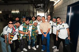 Image post by @grupofrontera on Instagram