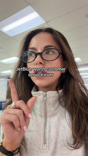 Video post by @anyaweitz on TikTok