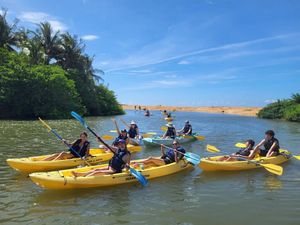 Image post by @putneystudenttravel on Facebook