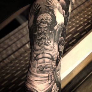 Image post by @thomaswellstattoo on Instagram
