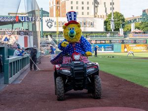 Image post by @fresnogrizzlies on Instagram