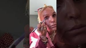 Video post by @shop.with.caroline on YouTube