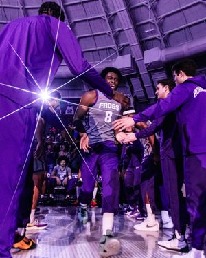 Image post by @TCUBasketball on Twitter
