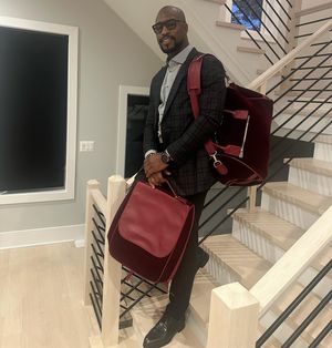Image post by @vernondavis85 on Instagram