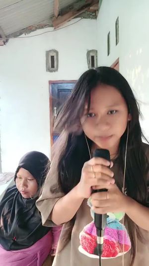 Video post by @da7april on TikTok