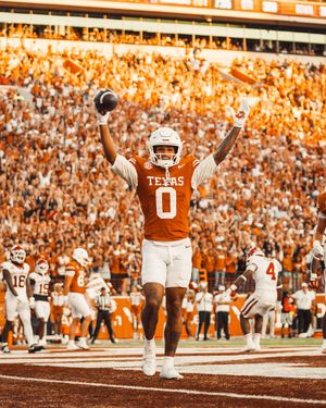 Image post by @texasfootball on Instagram