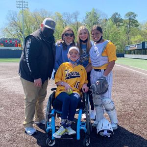 Image post by @etbu_softball on Instagram