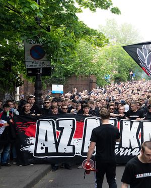Image post by @azalkmaar on Instagram