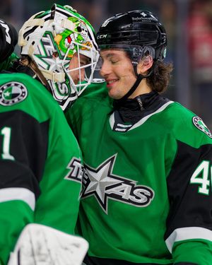 Image post by @txstarshockey on Instagram