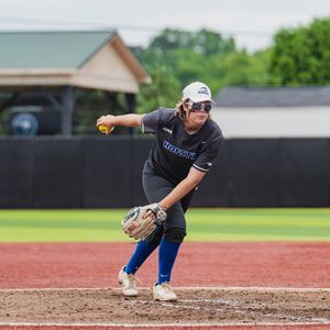 Image post by @hofstrasoftball on Instagram