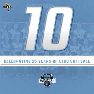 Image post by @etbu_softball on Instagram