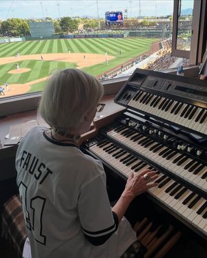 Image post by @camelbackranch on Instagram