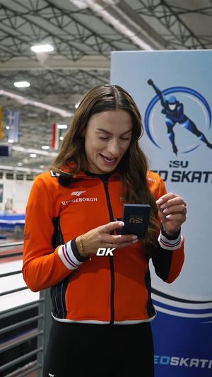 Video post by @isuspeedskating on Instagram