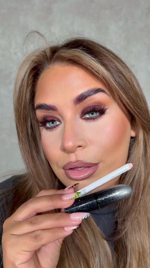 Video post by @beckymorganmakeup on TikTok