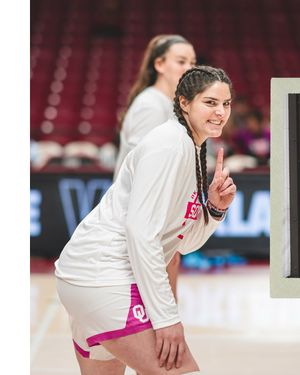 Image post by @ou_wbball on Instagram