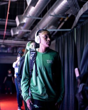 Image post by @MeanGreenWBB on Twitter