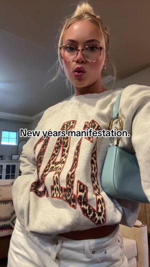 Video post by @averywormdahl on TikTok
