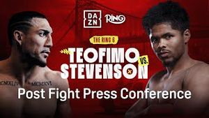 Video post by @daznboxing on YouTube