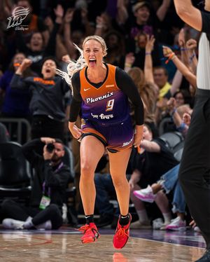Image post by @phoenixmercury on Instagram