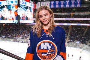 Image post by @nyislanders on Instagram
