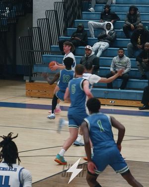 Image post by @sharpshott on Instagram