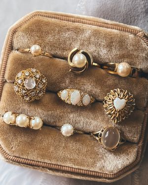 Image post by @maejeanvintage on Instagram