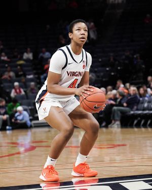 Image post by @uvawomenshoops on Instagram