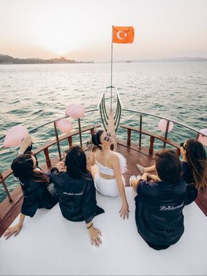 Image post by @alikaragozphoto on Instagram