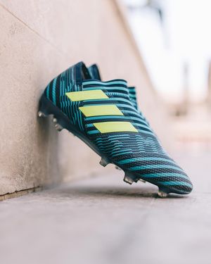Image post by @soccerdotcom on Instagram