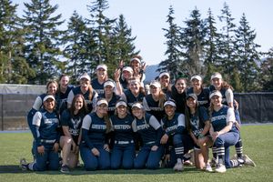 Image post by @WWU_Softball on Twitter