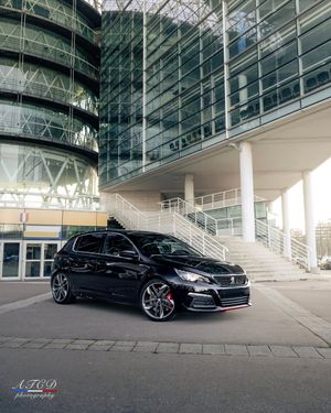 Image post by @peugeot on Instagram