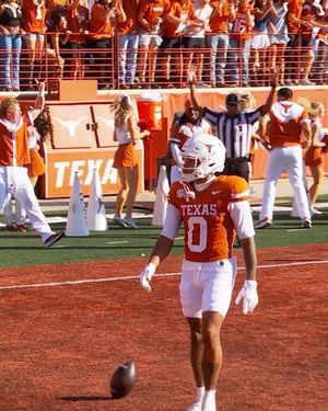 Image post by @texasfootball on Instagram