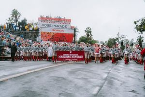 Image post by @marchinghundred on Instagram