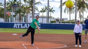 Image post by @fausoftball on Instagram