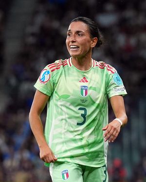 Image post by @azzurrefigc on Instagram