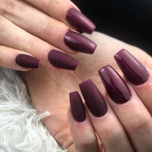 Image post by @nestanails on Instagram