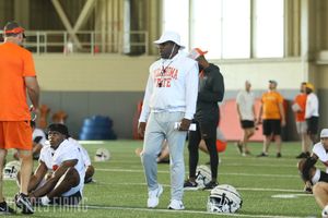 Image post by @pistolsguys on Twitter