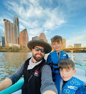 Image post by @retroboatrentalsatx on Facebook