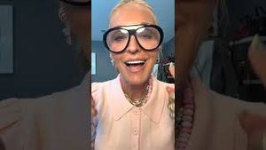 Video post by @shop.with.caroline on YouTube