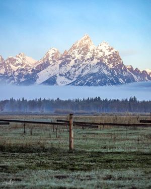 Image post by @nationalparkscollective on Instagram