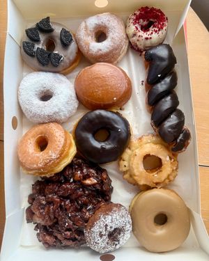 Image post by @randysdonuts on Instagram