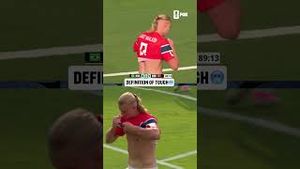 Video post by @FOX Soccer on YouTube
