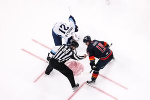 Image post by @mkeadmirals on Twitter
