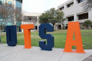 Image post by @UTSA on Twitter