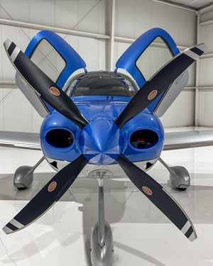 Image post by @statureaviation on Instagram